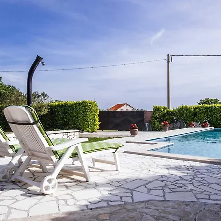 בית נופש My Dalmatia - Authentic Stone House Momo With Private Infinity Pool Kakma