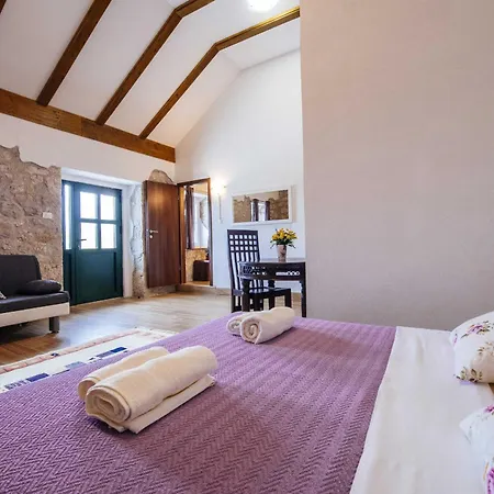 My Dalmatia - Authentic Stone House Momo With Private Infinity Pool Semesterbostad
