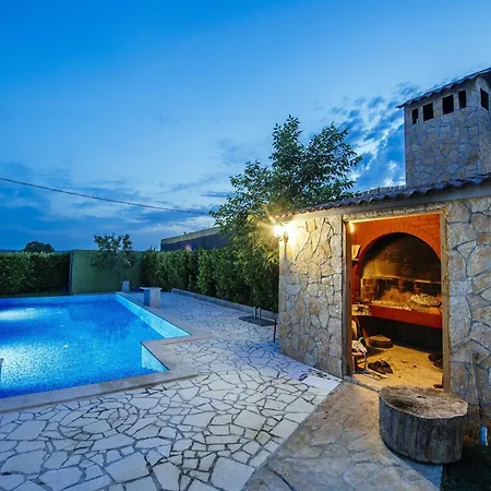Semesterbostad My Dalmatia - Authentic Stone House Momo With Private Infinity Pool