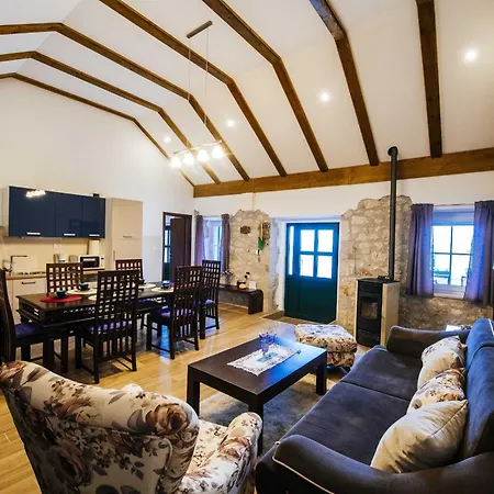 My Dalmatia - Authentic Stone House Momo With Private Infinity Pool בית נופש Kakma