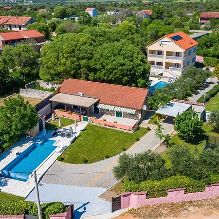 Semesterbostad My Dalmatia - Authentic Stone House Momo With Private Infinity Pool