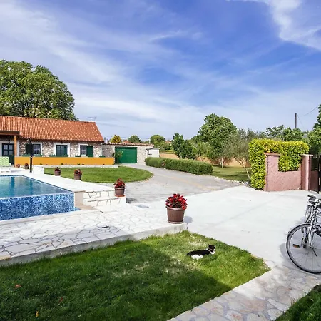 Semesterbostad My Dalmatia - Authentic Stone House Momo With Private Infinity Pool *