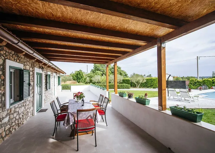 My Dalmatia - Authentic Stone House Momo With Private Infinity Pool Semesterbostad *