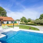 My Dalmatia - Authentic Stone House Momo With Private Infinity Pool Holiday home *