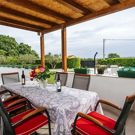 My Dalmatia - Authentic Stone House Momo With Private Infinity Pool