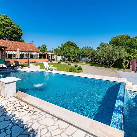 Holiday home My Dalmatia - Authentic Stone House Momo With Private Infinity Pool Kakma