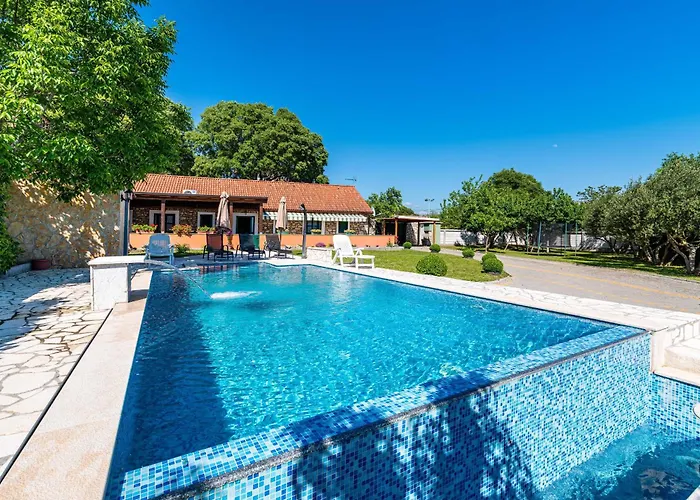 My Dalmatia - Authentic Stone House Momo With Private Infinity Pool *